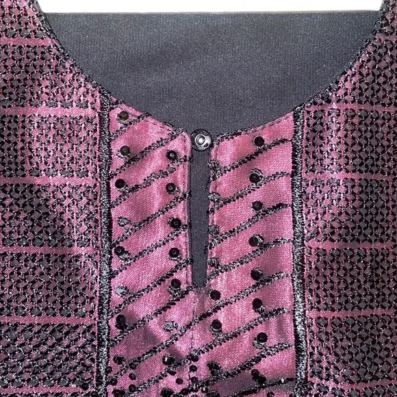 Hand Sewn Women's Modest Black and Fuchsia Abaya Muslim Dress - Picture 5 of 11